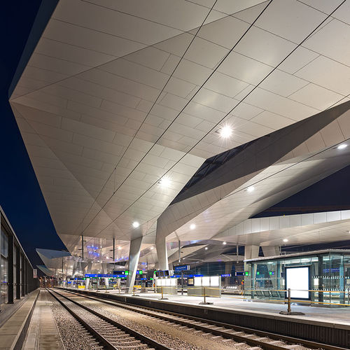 Композитная панель для настила - HAUPTBAHNHOF WIEN  - ALUCOBOND - для маркиз / для зданий / устойчивая к атмосферным воздействиям