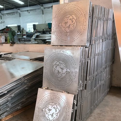 Декоративная панель для настила - MCT-N01 - M-City Aluminum Co., Ltd. - настенная / из алюминия / перфорированная