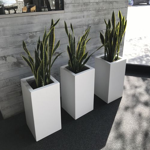 Садовый горшок из композита - TOWER - KAMA - отдельностоящий / квадратный / в высоту