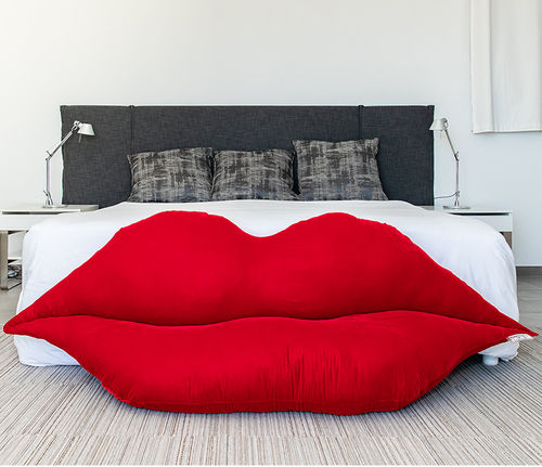 Диван уникальный дизайн - LIPS - MX HOME - из бархата / красный