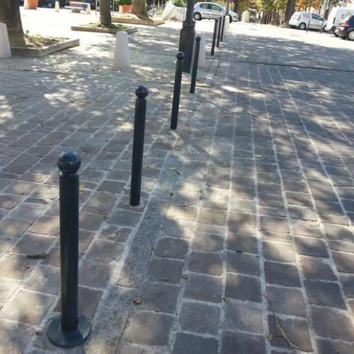 Защитный столбик - BOULE - Activia Mobilier Urbain - неподвижный / из стали / из термоотверждаемой пластмассы