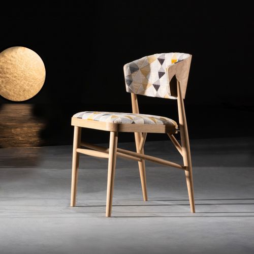 Современный cтул - ARTE - Ziemann Home Design - для интерьера / из ткани / из дуба