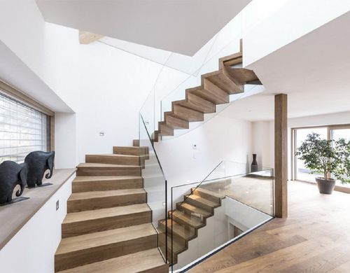 Прямая лестница - U-WO - Unica living design Poland - с поворотом на 90° / спиральная / с деревянными ступеньками