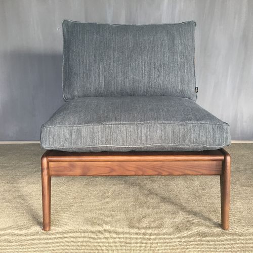 Современное низкое кресло - HENRI  - Defleure Home Collection - из кожи / из ткани / из ясеня