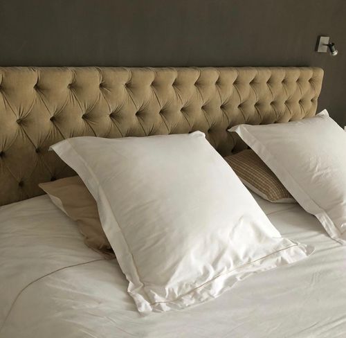 Изголовье кровати для двуспальной кровати - 1 - Defleure Home Collection - современное / из ткани / из кожи