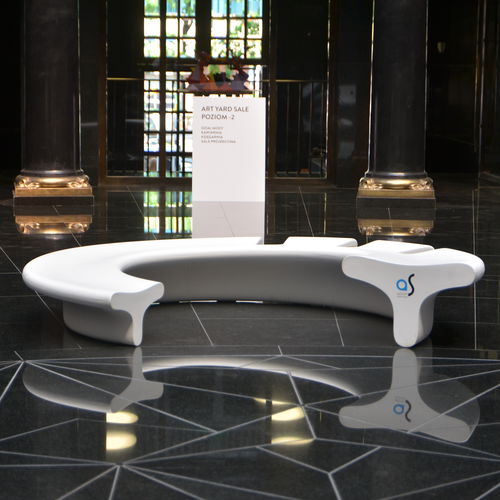 Общественная скамейка уникальный дизайн - CITY ALPHABET G - Astrini Design - из стекловолокна / из ламината / со встроенной подставкой для велосипедов