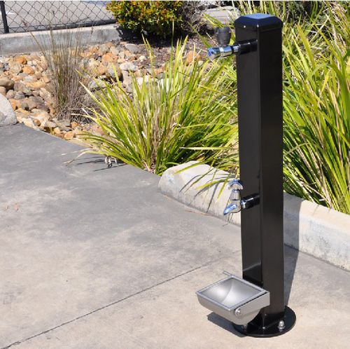 Питьевой фонтанчик для наружного применения - PF400 - Urban Fountains and Furniture - из металла / для общественных мест / для школ