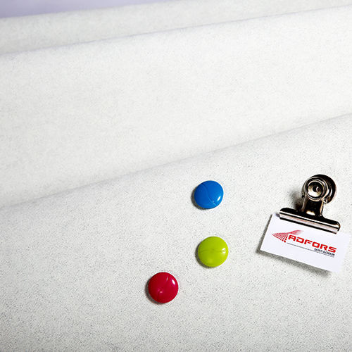 Покрытие для стен для внутреннего пространства - Novelio® Magnet - Saint-Gobain Adfors Europe - из стекловолокна / гладкое / однотонное