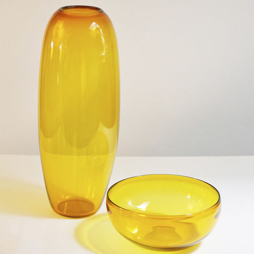 Современная ваза - TALL DIVA™ VASE - Amel Chamandy® Designs - из дутого стекла / ручной работы / желтая