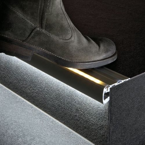 Валик ступени из анодированного алюминия - STEP - Klus Design - противоскользящий / со светодиодным освещением