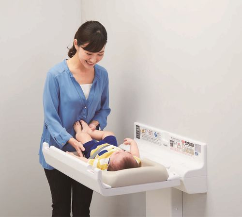 Место для смены подгузников из ABS - COMBI OK21F - CombiWith Corp - настенная / для профессионального использования