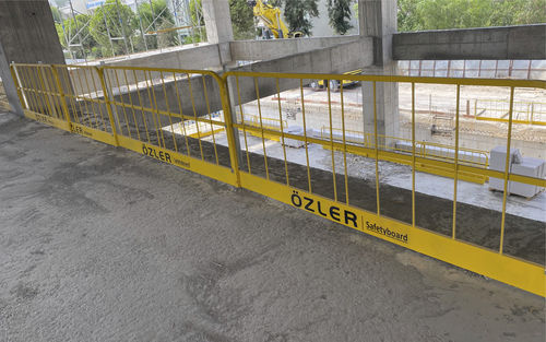 Ограждение из металла - SAFETYBOARD - OZLER Formwork - решетчатое / для наружного применения / для лестниц