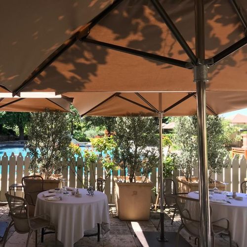 Зонт от солнца с центральной опорой - Terrasse  - MOUSSES ETOILES - из акриловой ткани / из Sunbrella® / из алюминия