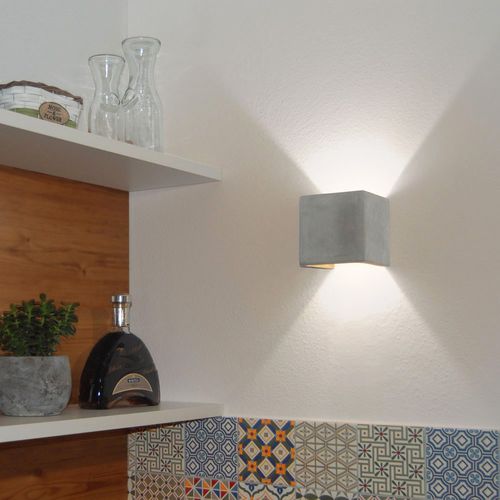 Современный настенный светильник - PLINTH  - s.luce - для интерьера / из бетона / квадратный