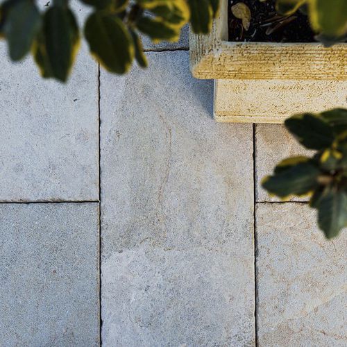 Напольное покрытие из натурального камня - ABADIA ROSAL - ROSAL STONES - из известняка / для улицы / для интерьера