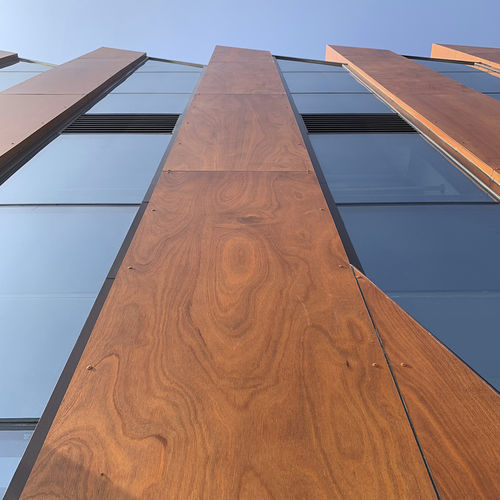 Декоративная панель из ламината - DEBO HUWAI-HPL™ Compact Exterior Nature Wood03 - DEBO - для фасада / гладкий / имитация дерева