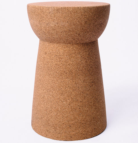 Современный табурет - FORMA - CREATIVE-CORK - из пробкового дерева / с основанием из древесины / с центральной опорой