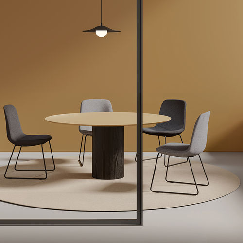 Cтул для столовых уникальный дизайн - Lola 54C-02 - Foshan Orcco Furniture Co., Ltd. - для кухни / из ткани / с основанием из металла