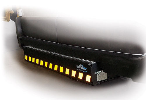 Подъемная платформа для инвалидной коляски - SP 960 - AUTOLIFT Srl - установленная на транспортном средстве / для профессионального использования / для наружного применения