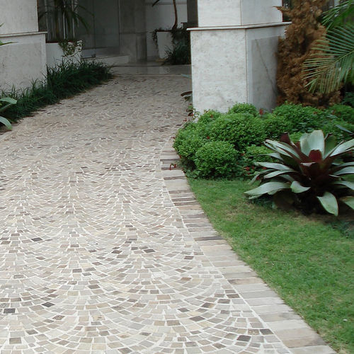 Уличная плитка из натурального камня - VULCANO FAN MESH  - BRAZILIAN STONES - из базальта / для наружного применения / для террасы
