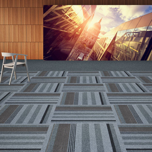 Ковровое покрытие из плит - SQMILE EXEC  - Gerflor - Contract Sport & Contract Flooring - тафтинговое / с разрезным ворсом / нейлоновое