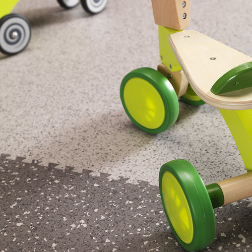 Виниловое гибкое напольное покрытие - ATTRACTION® - Gerflor - Contract Sport & Contract Flooring - полированное / для интерьера / напольное