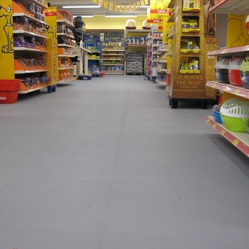 Промышленное гибкое напольное покрытие - R-TILE  - Gerflor - Contract Sport & Contract Flooring - матовое / для интерьера / напольное