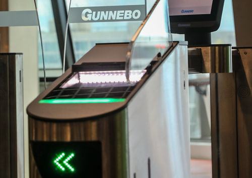 Быстрая дорожка для автоматического контроля доступа - AFL ULTRA COMPACT - GUNNEBO ENTRANCE CONTROL - из стекла / для обеспечения безопасности / из алюминия