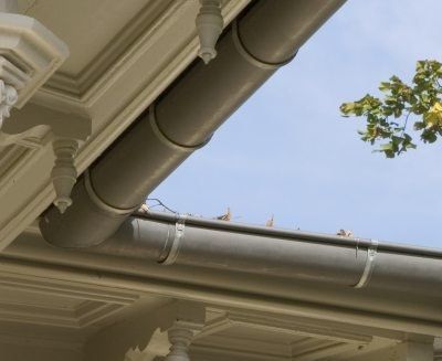 Полукруглый спускной желоб - VM Building Solutions