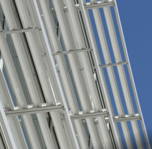 Солнцезащитное устройство алюминий - BRISESOLEIL 100 - Reynaers Aluminium - из стекла / для фасада / для окна