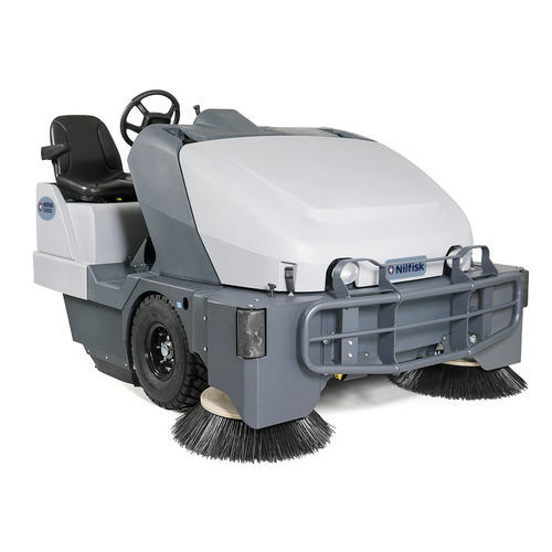Автономная подметальная машина - SW8000 165 D 4-CYL - NILFISK - для наружного применения / для интерьера / пыль