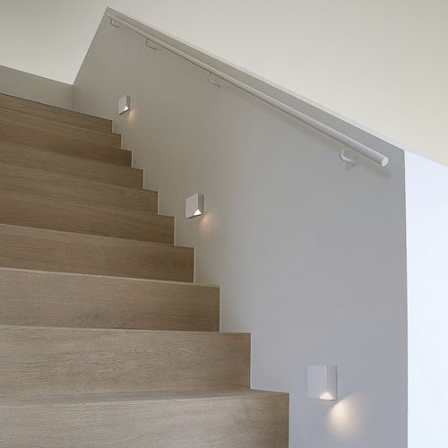 Современный настенный светильник - NUKAV - Modular Lighting Instruments - для интерьера / для обозначения вехами / из поликарбоната