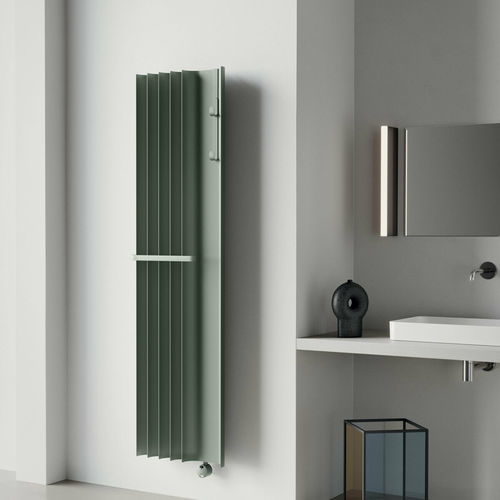 Электрический радиатор - Brasilia Wide - Caleido srl - на горячей воде / 501 w...750 w / 0...500 w