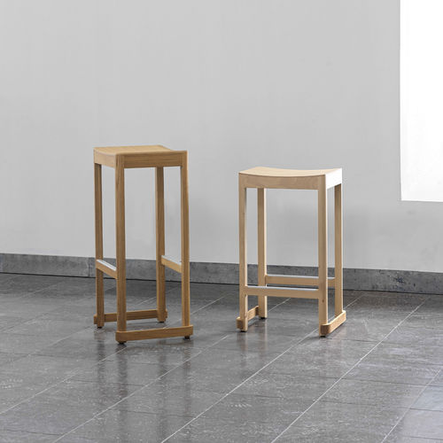 Современный барный табурет - ATELIER - Artek - из дуба / из бука / из фанеры