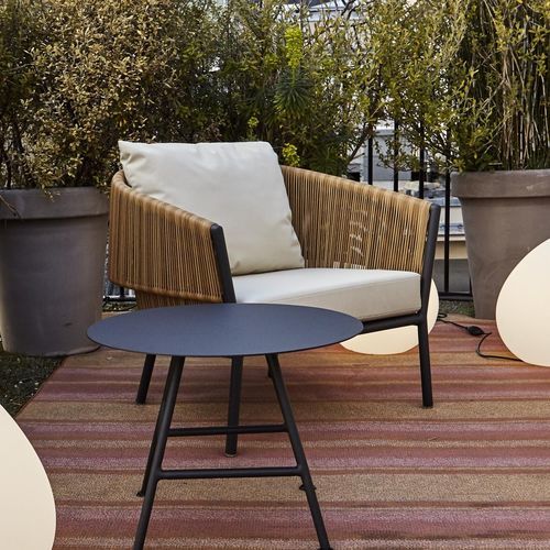 Современное кресло - LAPEL - Ligne Roset - из пенополиуретана / из ткани / из плетеного винила