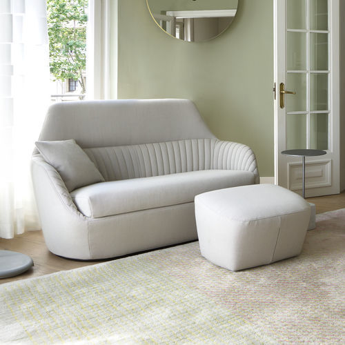 Компактный диван - AMÉDÉE - Ligne Roset - дизайнерский / из ткани / из пенополиуретана