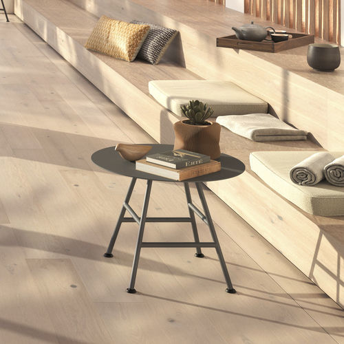 Современный журнальный столик - GARDEN PACK - Ligne Roset - из лакированного алюминия / с основанием из лакированного алюминия / круглый