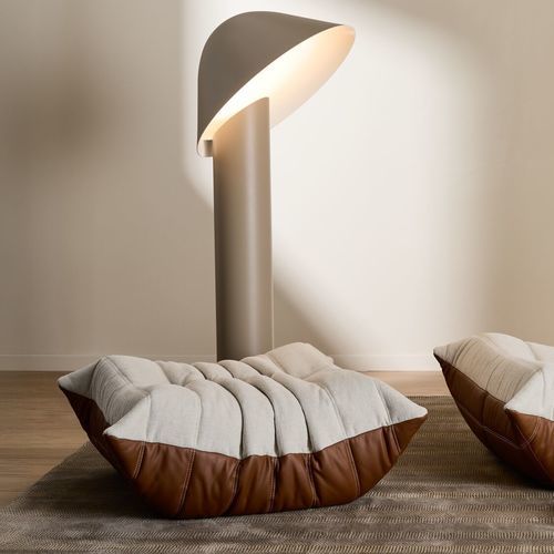 Современная оттоманка - TOGO BOSS - Ligne Roset - из кожи / из ткани / из пенополиуретана