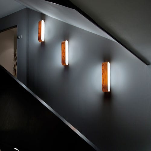 Современный настенный светильник - I-CLUB - Lzf-Lamps - для интерьера / из дерева / линейный