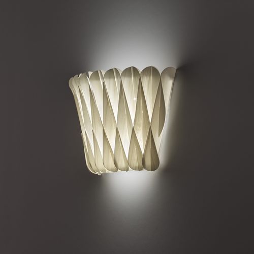 Современный настенный светильник - LOLA - Lzf-Lamps - для интерьера / из дерева / конический