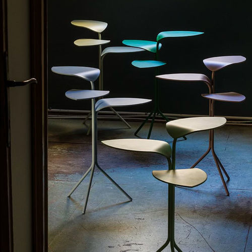 Вспомогательный столик органический дизайн - MORNING GLORY - MOROSO - из стального листа / из стали, покрытой порошком / с основанием из стали