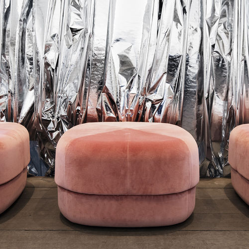 Современный пуф - CIRCUS - Normann Copenhagen - из ткани / квадратный / белый
