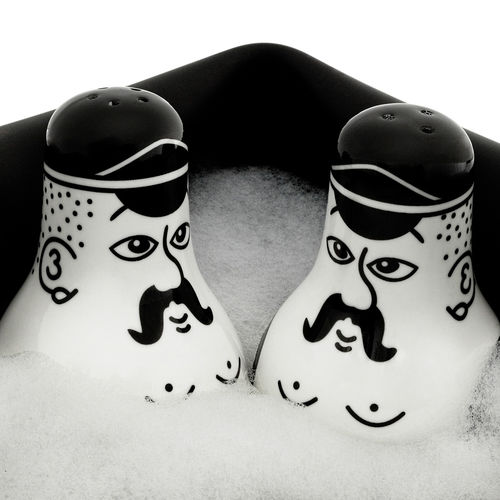 Набор для соли и перца из фарфора - FRIENDS - Normann Copenhagen - бытового применения