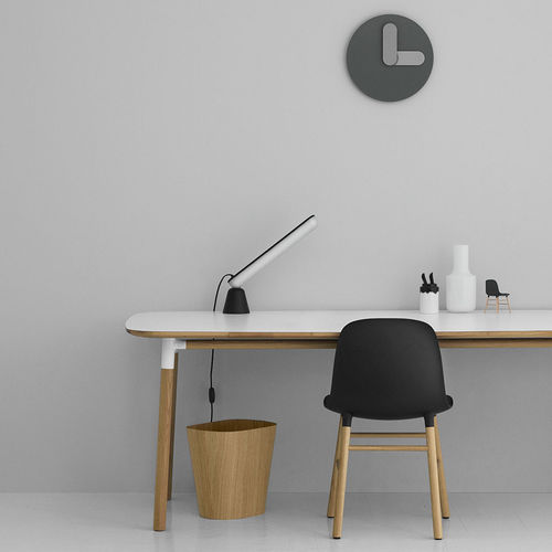 Современный часы - BOLD - Normann Copenhagen - настенный / аналоговый / из алюминия