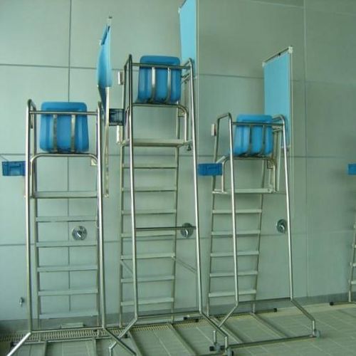 Стул для арбитра для соревнований по плаванию - Jiangyin Sifang Swimming Rehabilitation Industry Co., Ltd. - из нержавеющей стали / с подлокотниками