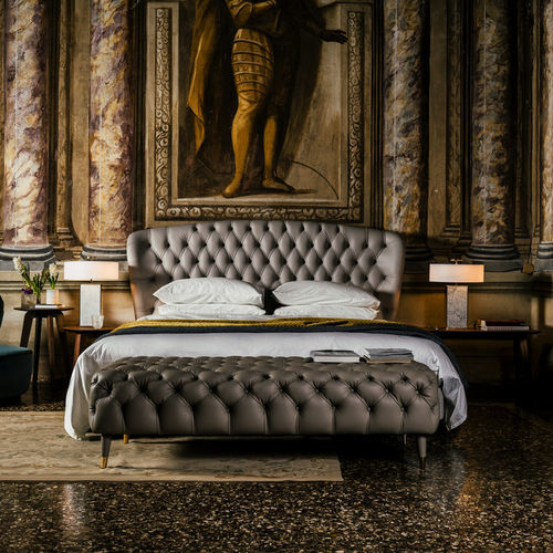Кровать размер king size - Savoi - Black Tie - размер queen size / честерфилд / обитая