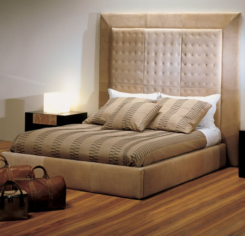 Кровать размер king size - SUITE - Stone International - размер queen size / современная / обитая
