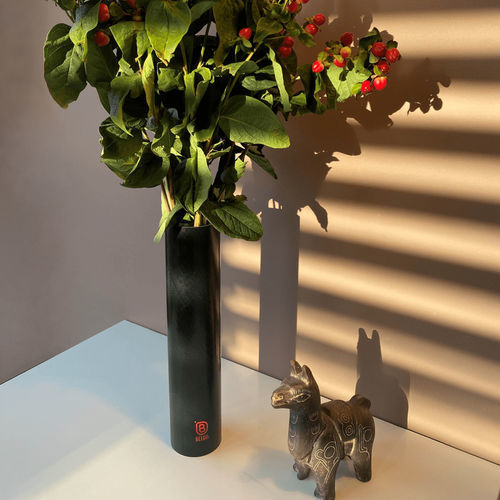Современная ваза - B Vase - Epsilon Composite - из углеродного волокна / черная