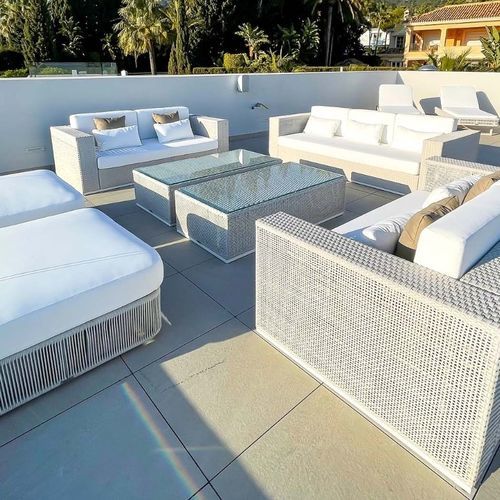 Современный журнальный столик - LAUREL - G&G Italia Designer Furniture - алюминий / из термолакированного алюминия / из пенополиуретана