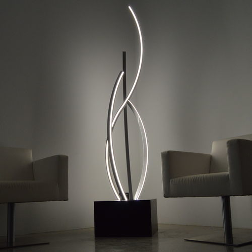 Напольная лампа - FLAME - KISSA LAMPS - из анодированного алюминия / из экструдированного алюминия / уникальный дизайн
